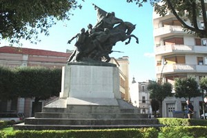 monumento caduti3