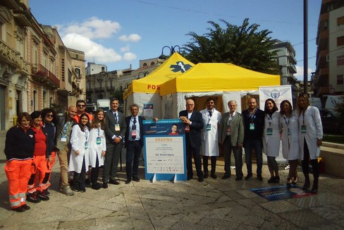 "Nonno ascoltami ", a Gravina la campagna per l'udito