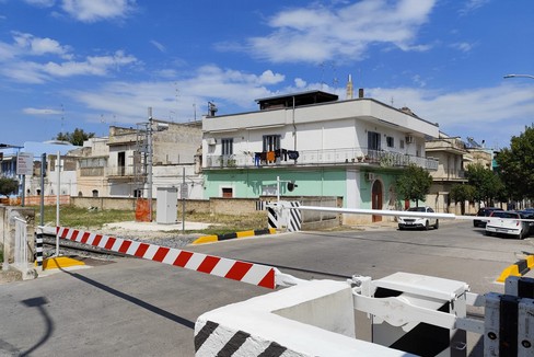 Fal, sulla linea Bari-Gravina passaggi a livello più sicuri