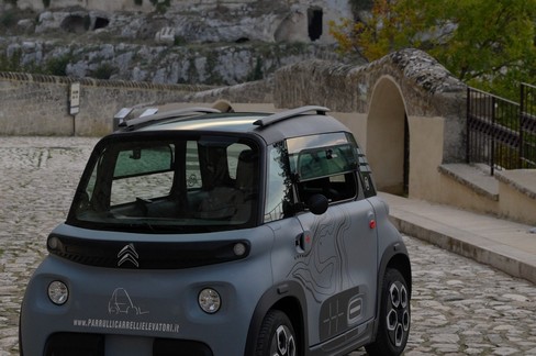 La Parrulli Carrelli Elevatori si affaccia al mercato delle microcar