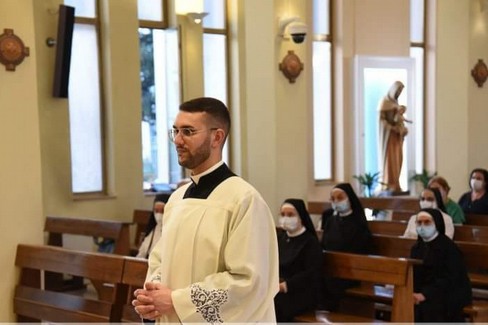 Padre Douglas Josè Marcolino