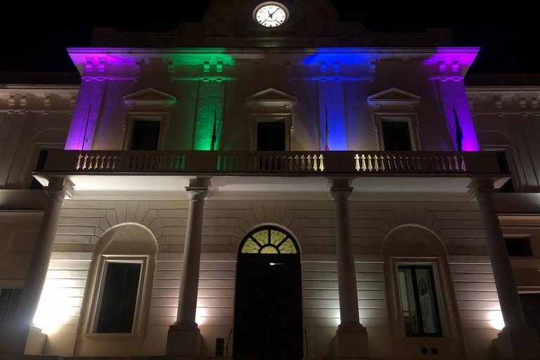 Giornata Mondiale delle MICI, Palazzo di Città si colora di Viola