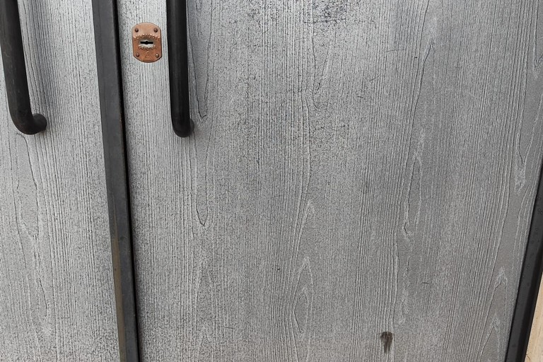 portone danneggiato.jpg