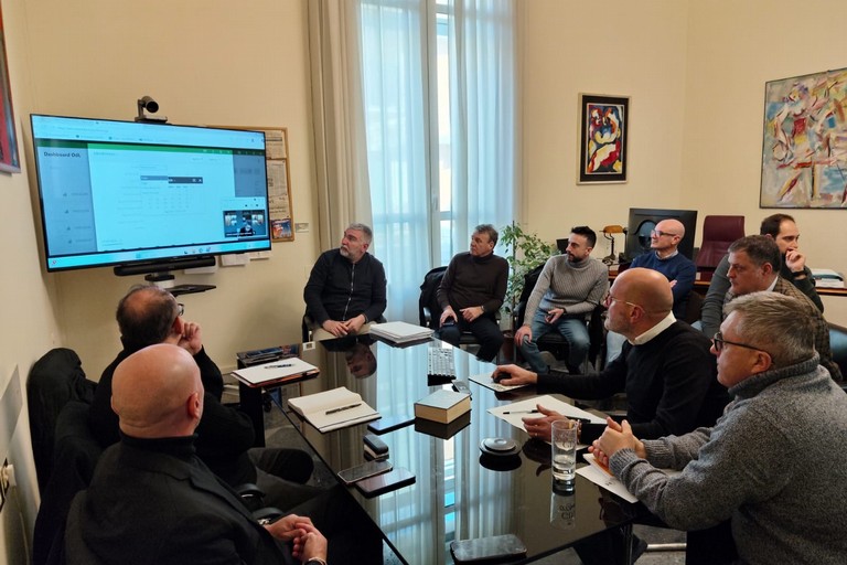 riunione tecnica impianti scuole