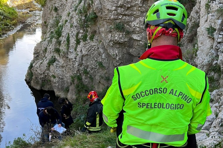 soccorso alpino e speleologico in azione a Gravina