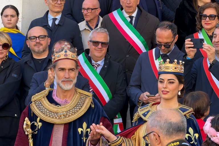 Fiera San Giorgio, taglio del nastro: Intervista al Re e alla Regina.